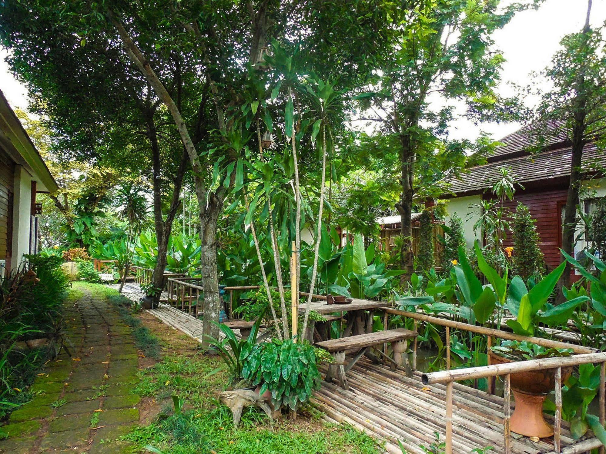 Palm Spa Village Resort Mae Rim Exterior foto